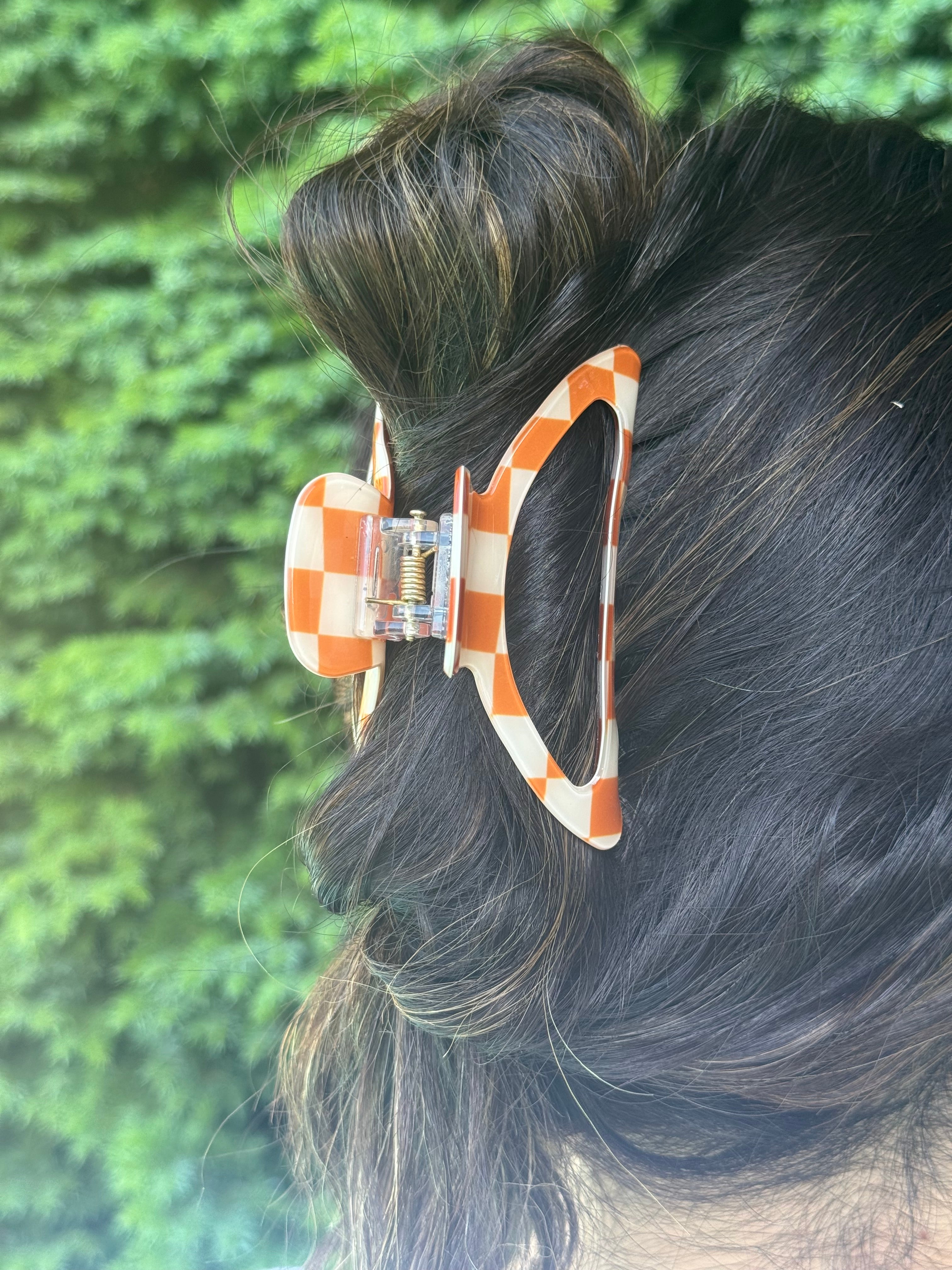 Cinnamon Check Claw Clip