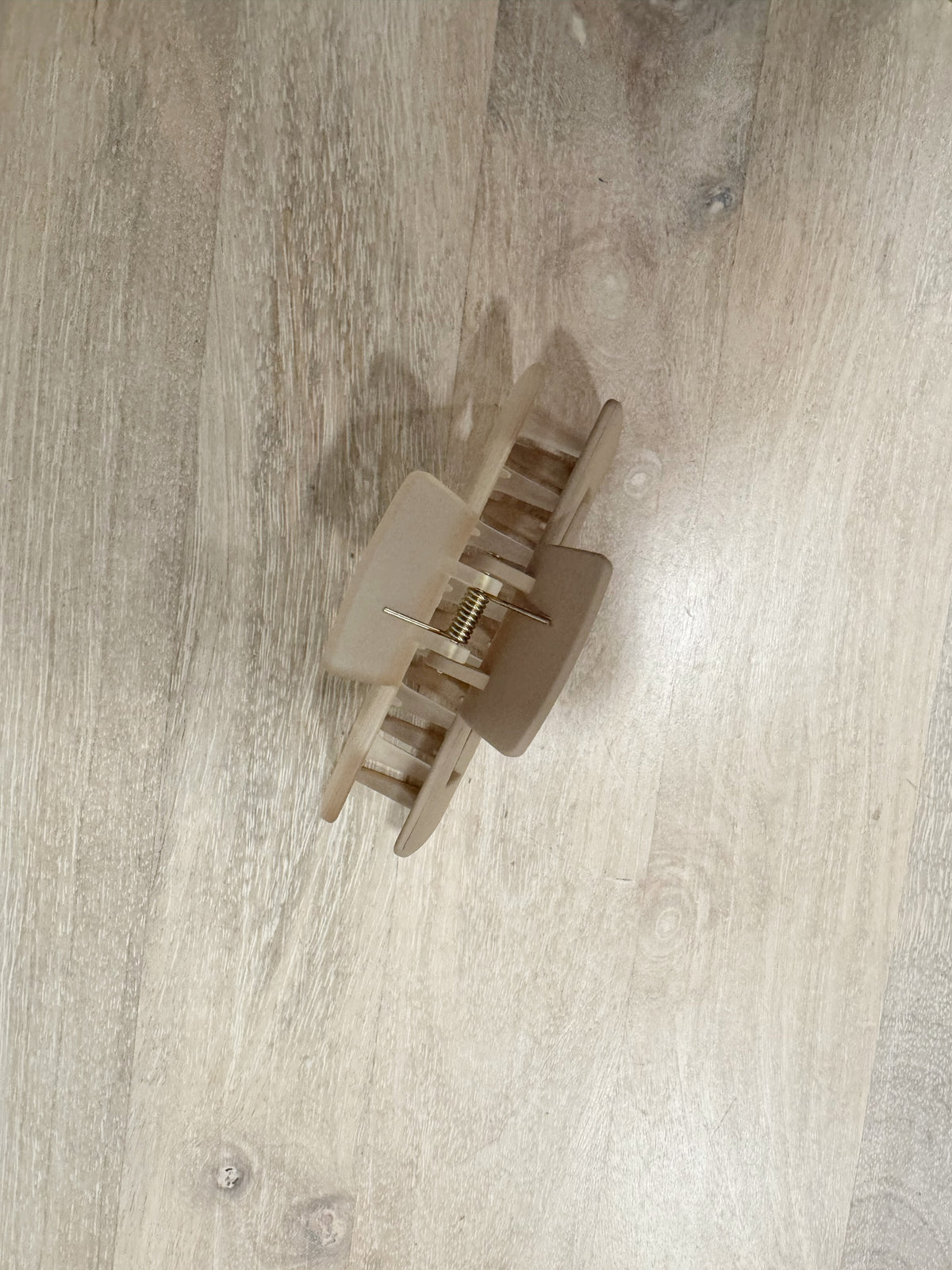 Oat Milk Claw Clip