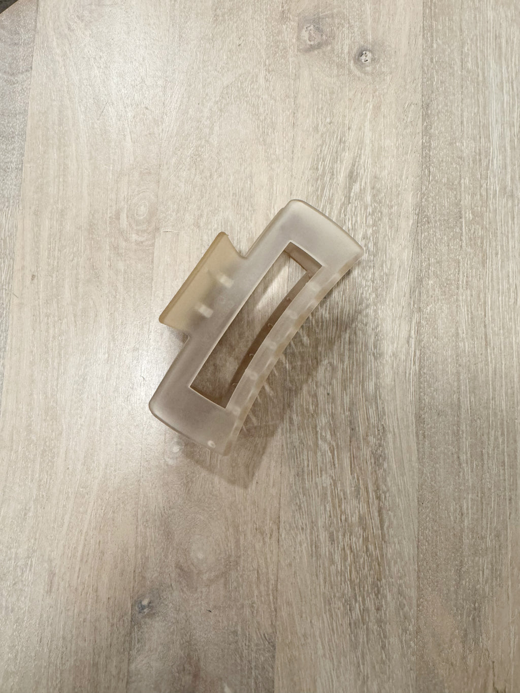 Oat Milk Claw Clip