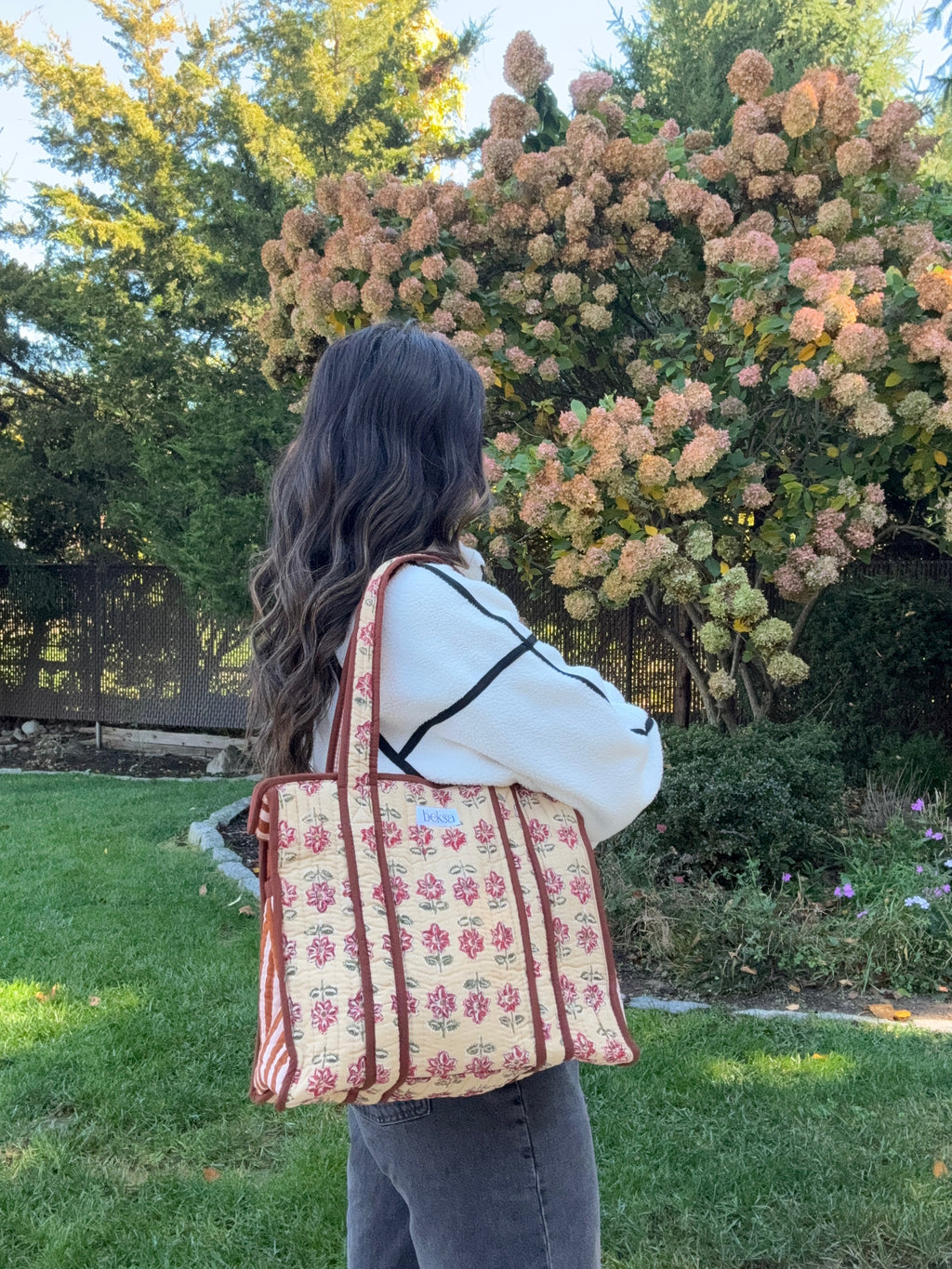 Belle's Garden Midi Tote