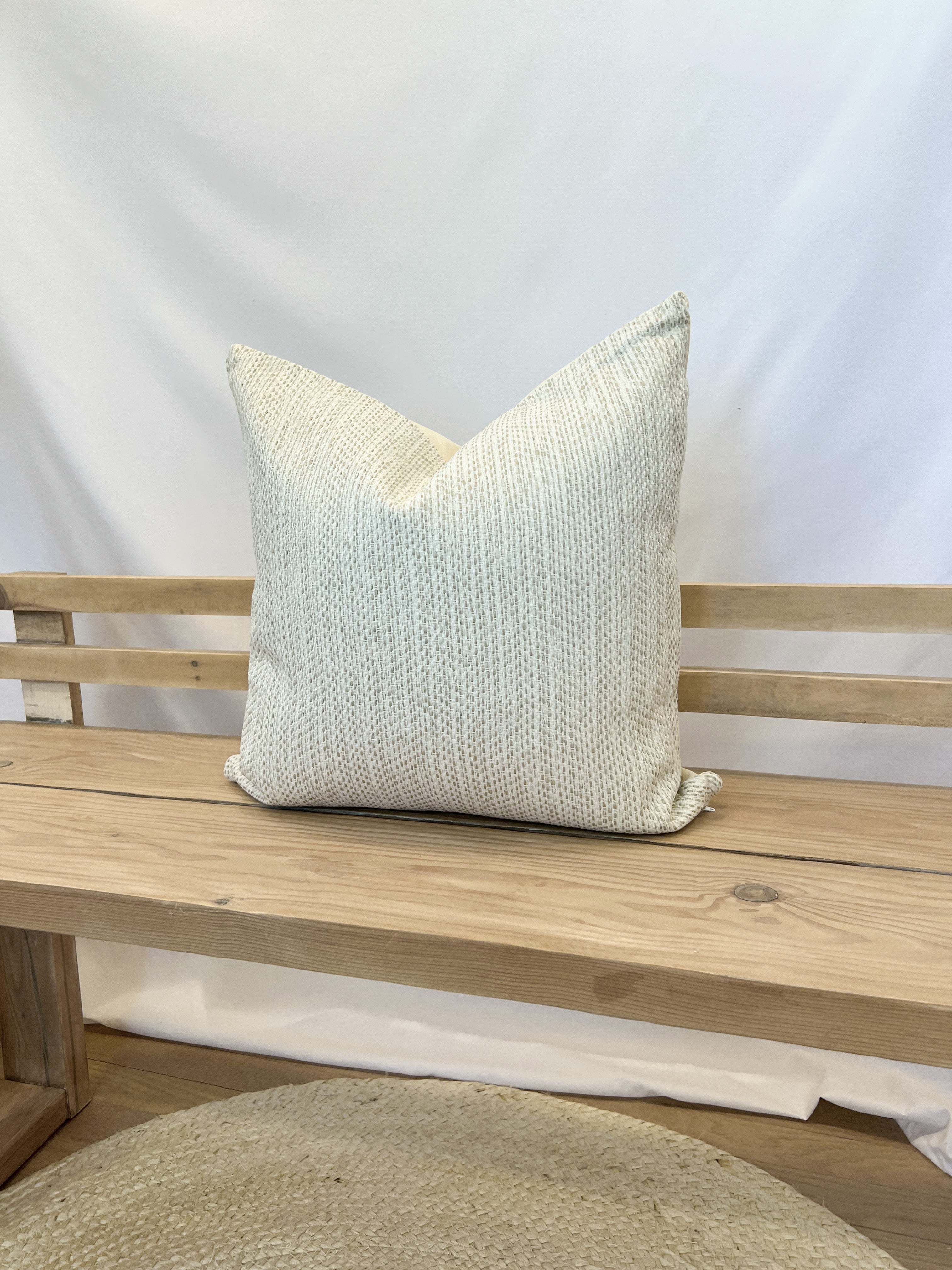 ALORA PILLOW COVER